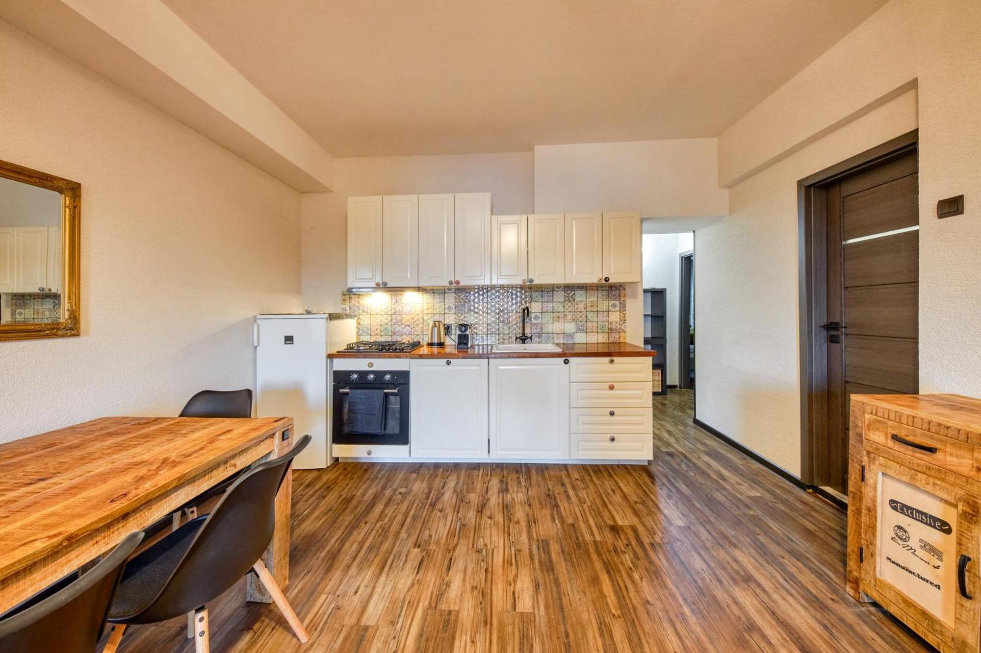 Mahalo Apartment Bratislava Ngoại thất bức ảnh